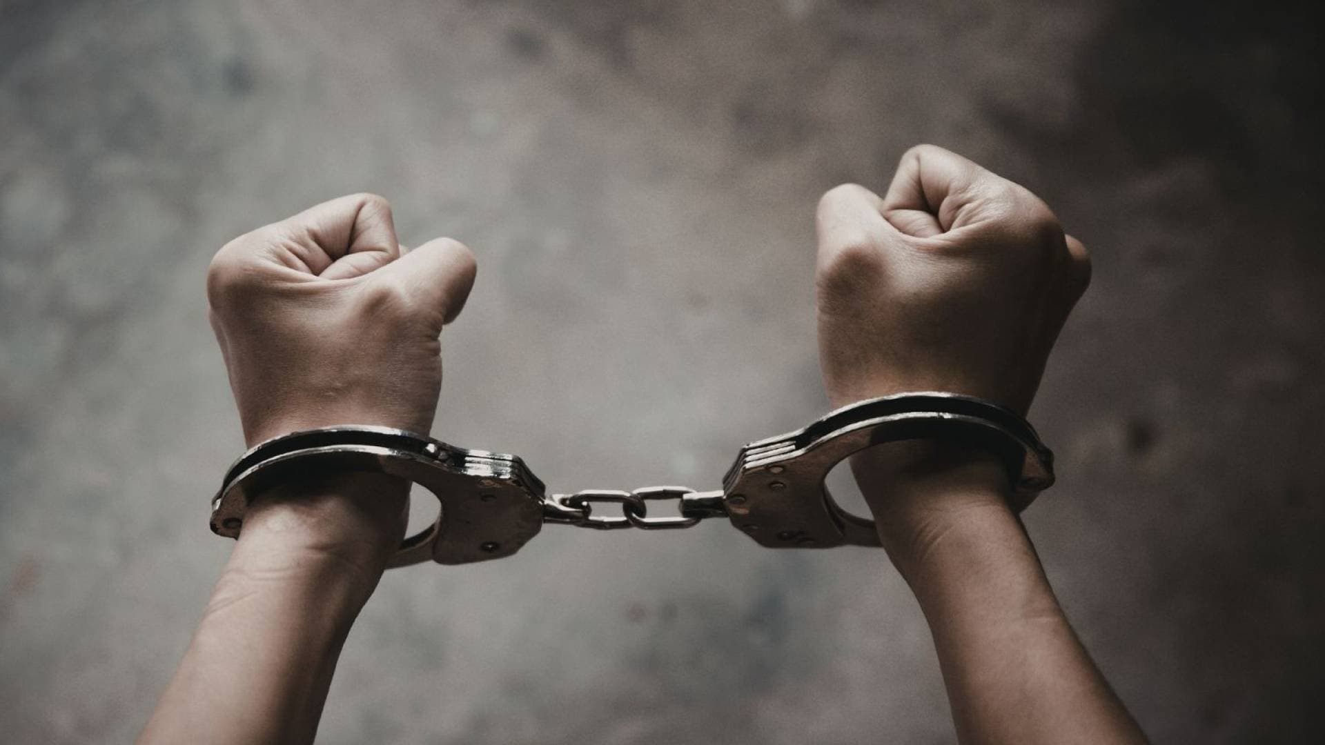 الداخلية البحرينية تعلن القبض على 6 أشخاص بتهمة نشر مقاطع للعدوان الإيراني في البحرين