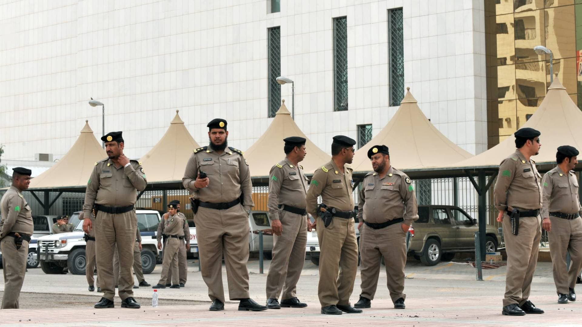 السعودية: ضبط ناقل و5 مخالفين حاولوا دخول مكة المكرمة بدون تصريح حج