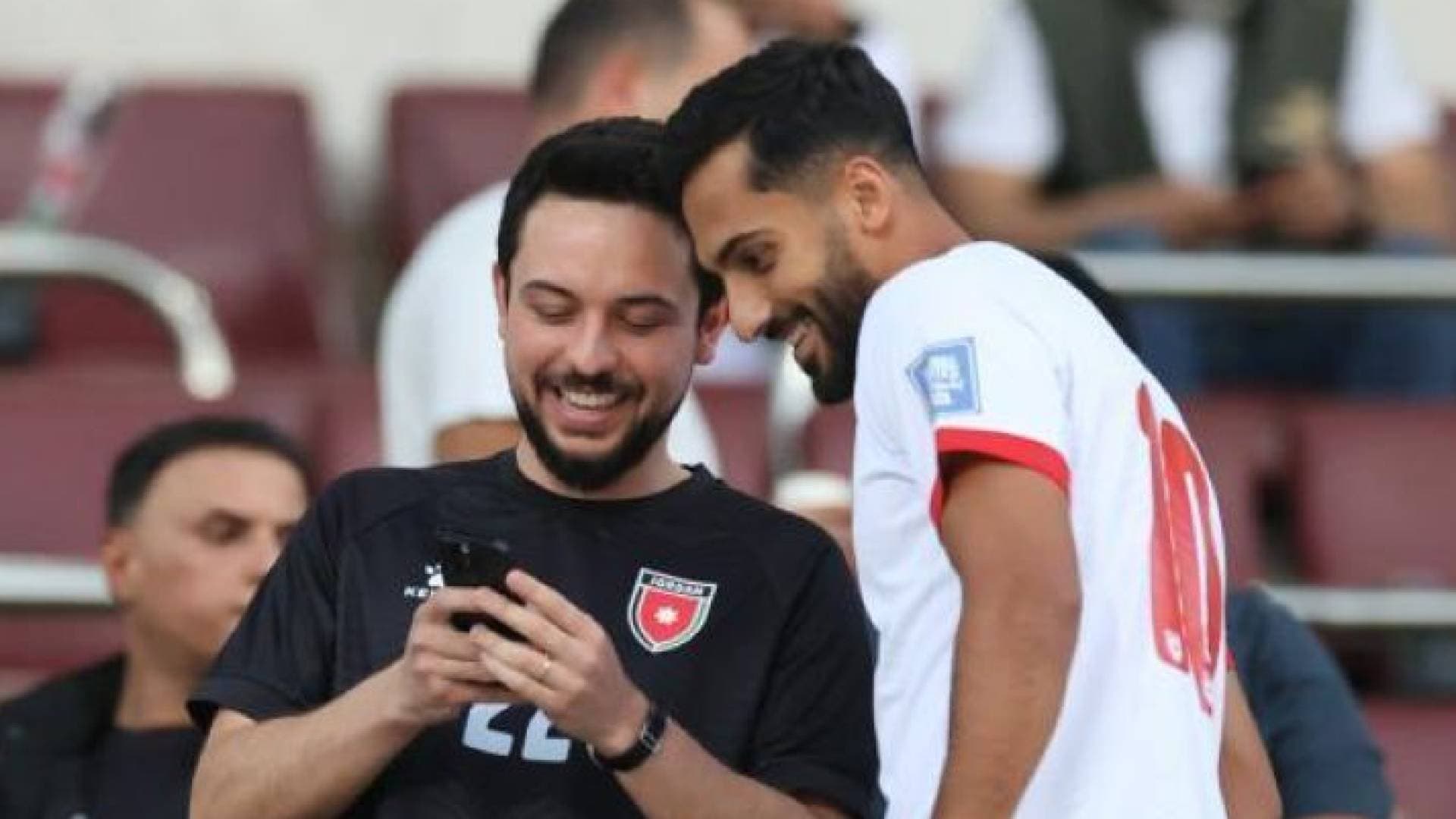 ولي العهد يدعو إلى التصويت لابن النشامى موسى التعمري لأفضل هدف في الدوري الفرنسي