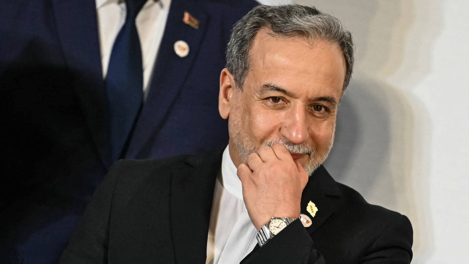الإمارات لـ"عراقجي": لسنا طرفا في النزاع ولن نتهاون مع التهديدات التي تمس سيادتنا