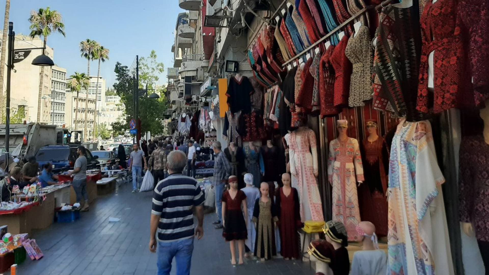 عايش لـ "رؤيا": سلم أولويات المستهلك تغير.. والعروض ليست بديلا عن تحسين الرواتب