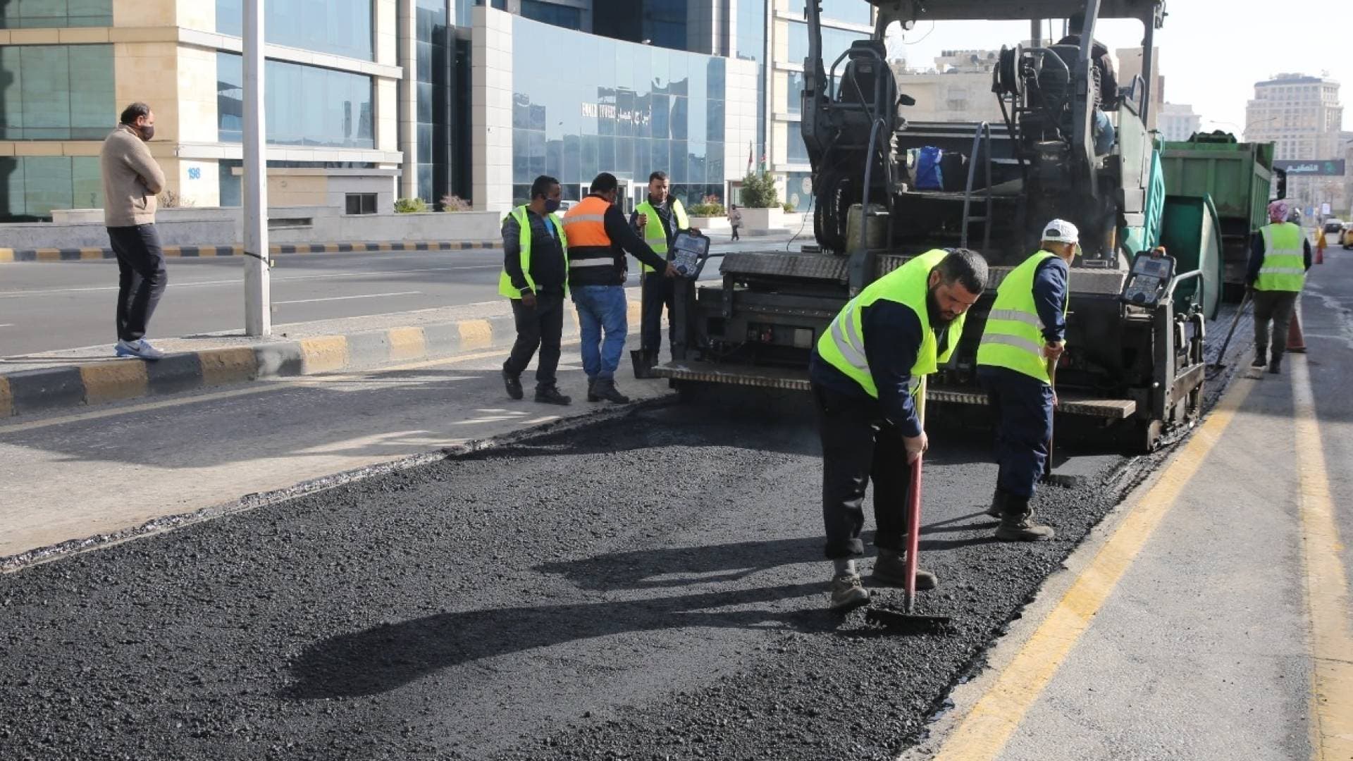 أمانة عمان توضح لـ"من هنا نبدأ" الشوارع المشمولة في المرحلة الأولى من تعبيد الطرق الرئيسية في العاصمة