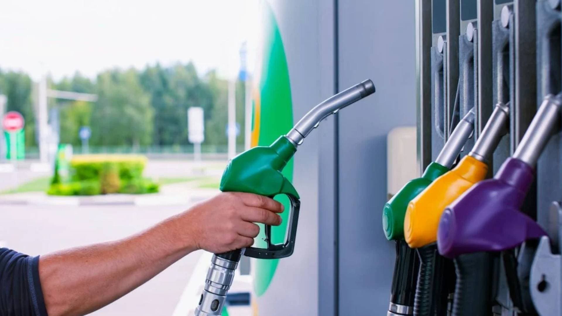 مقارنات غير دقيقة تضع الأردن في صدارة غلاء البنزين 95 عربيا.. كيف تظلم المؤشرات الدولية واقع المستهلك؟