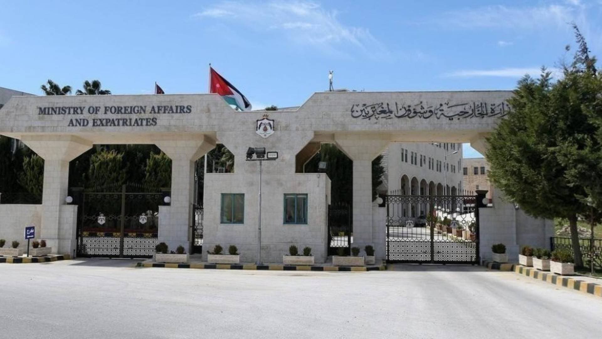 الأردن يدين تفجير دمشق ويؤكد تضامنه الكامل مع سوريا الشقيقة