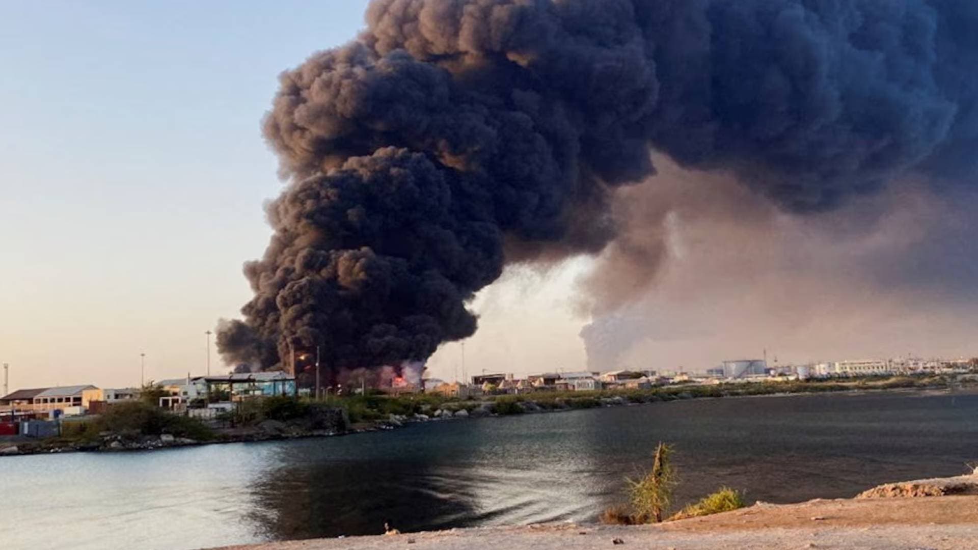ضربة بمسيرة تودي بحياة 14 شخصا على الأقل في سوق بالسودان
