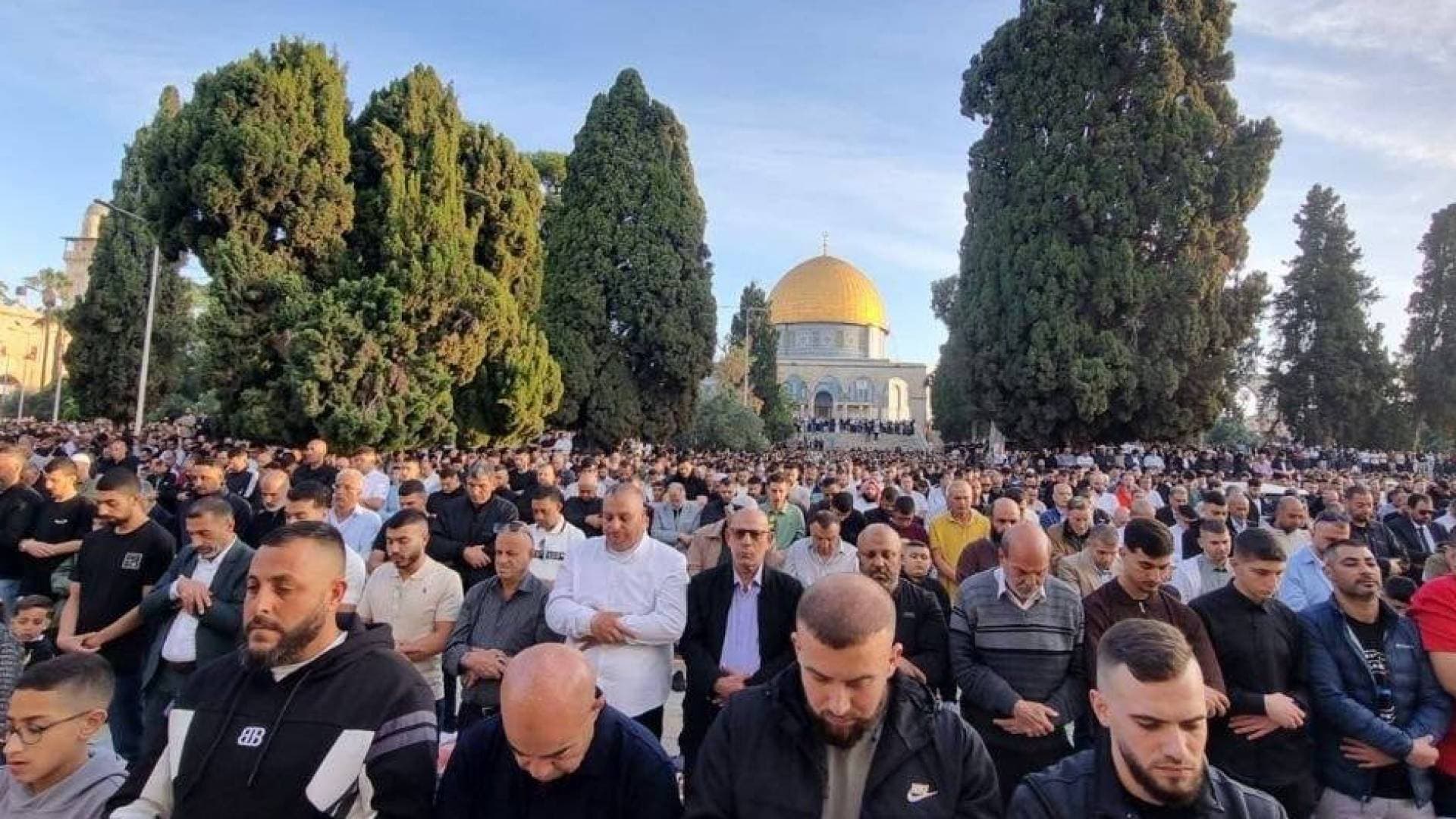 رغم قيود الاحتلال.. 140 ألف مصل يؤدون صلاة عيد الأضحى في المسجد الأقصى