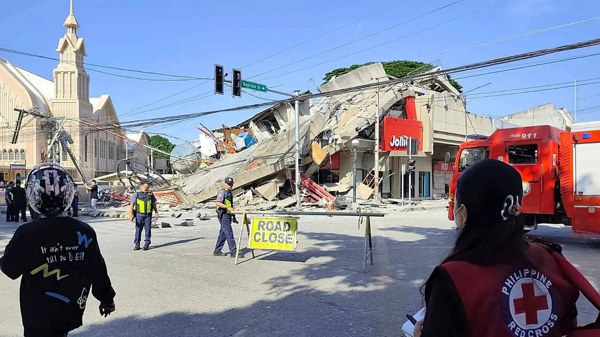 ارتفاع حصيلة ضحايا زلزال الفيليبين المدمر إلى 46 قتيلا و17 مفقودا