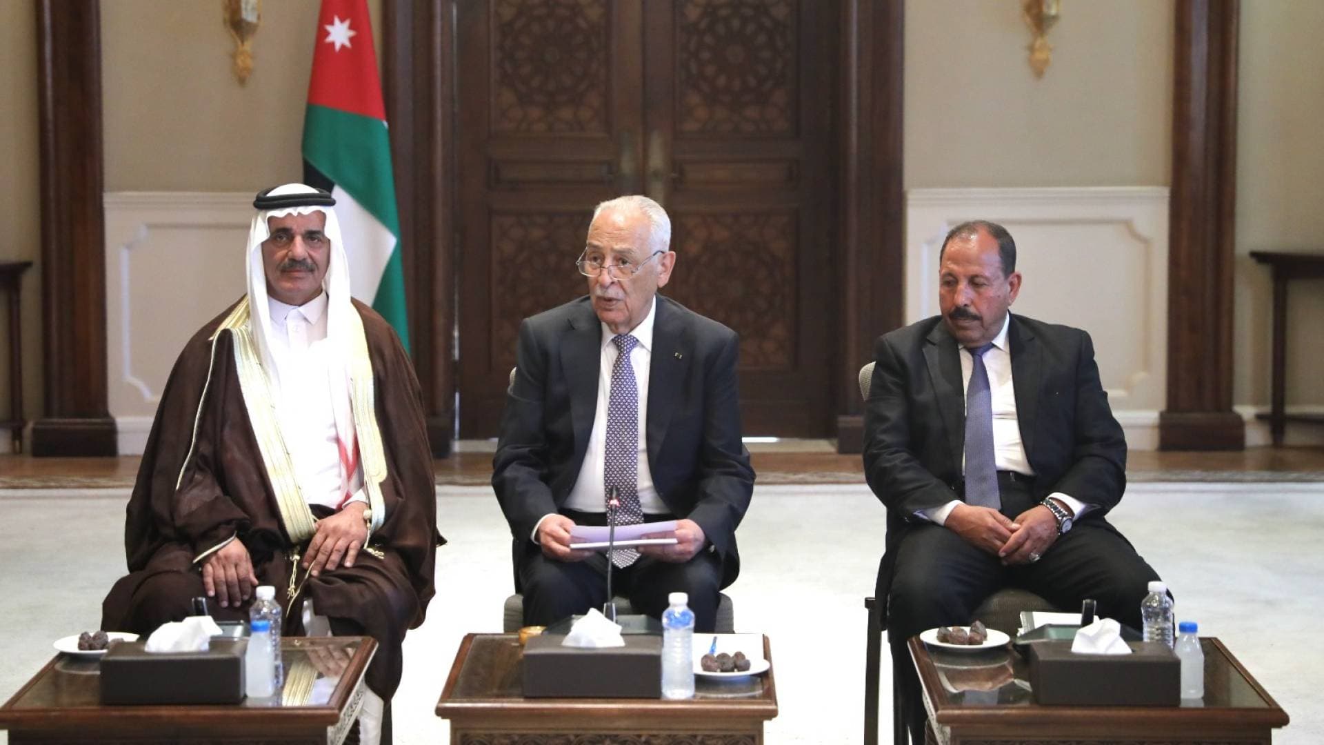 العيسوي يلتقي وفودا عشائرية: الأردن دولة راسخة بحكمة قيادتها وعزيمة شعبها ومواقفها ثابتة لا تنحني