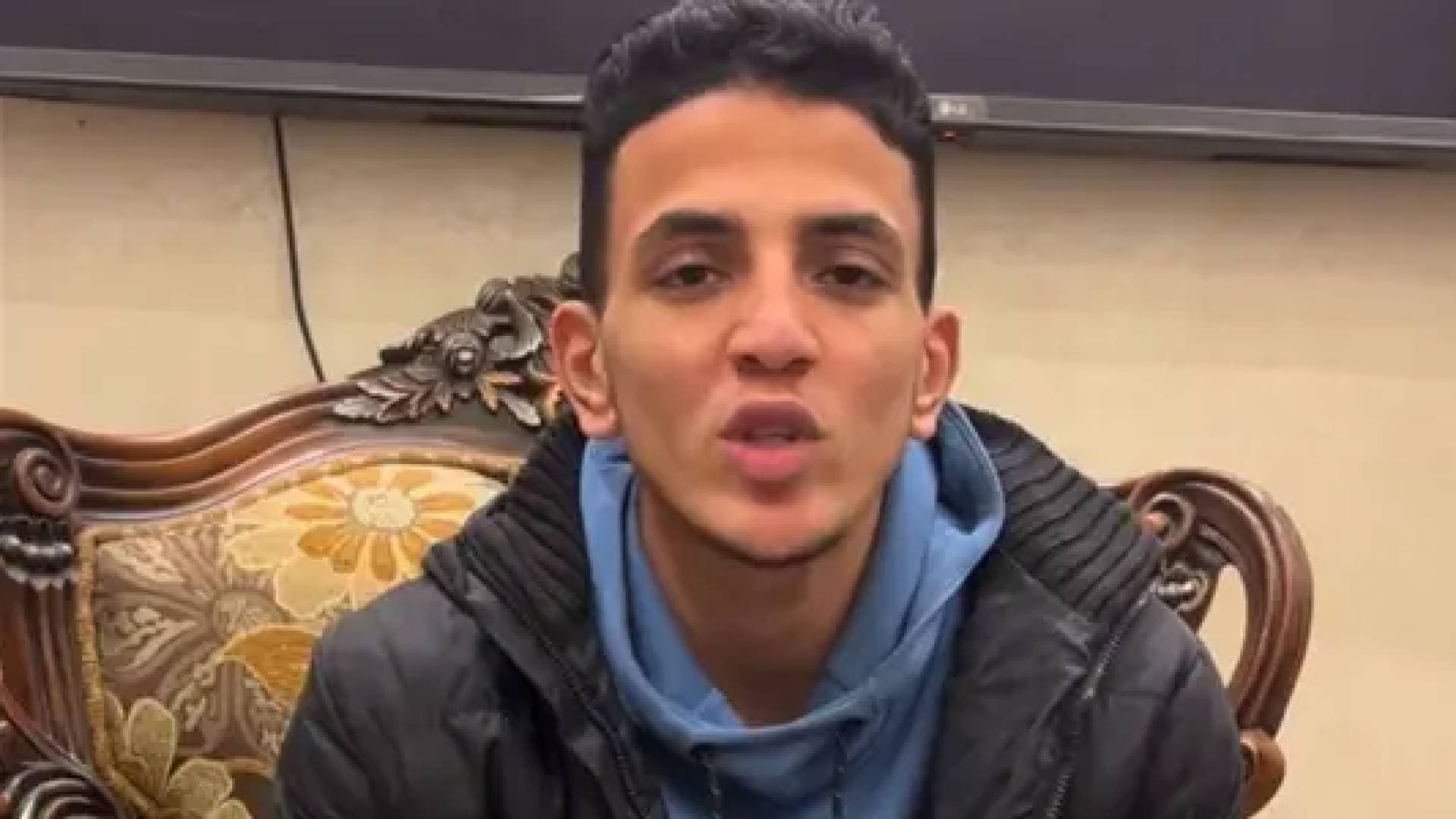 إعلام مصري: الحكم بالسجن المؤبد غيابيا على طالب بجامعة الزقازيق بسبب خط هاتف محمول