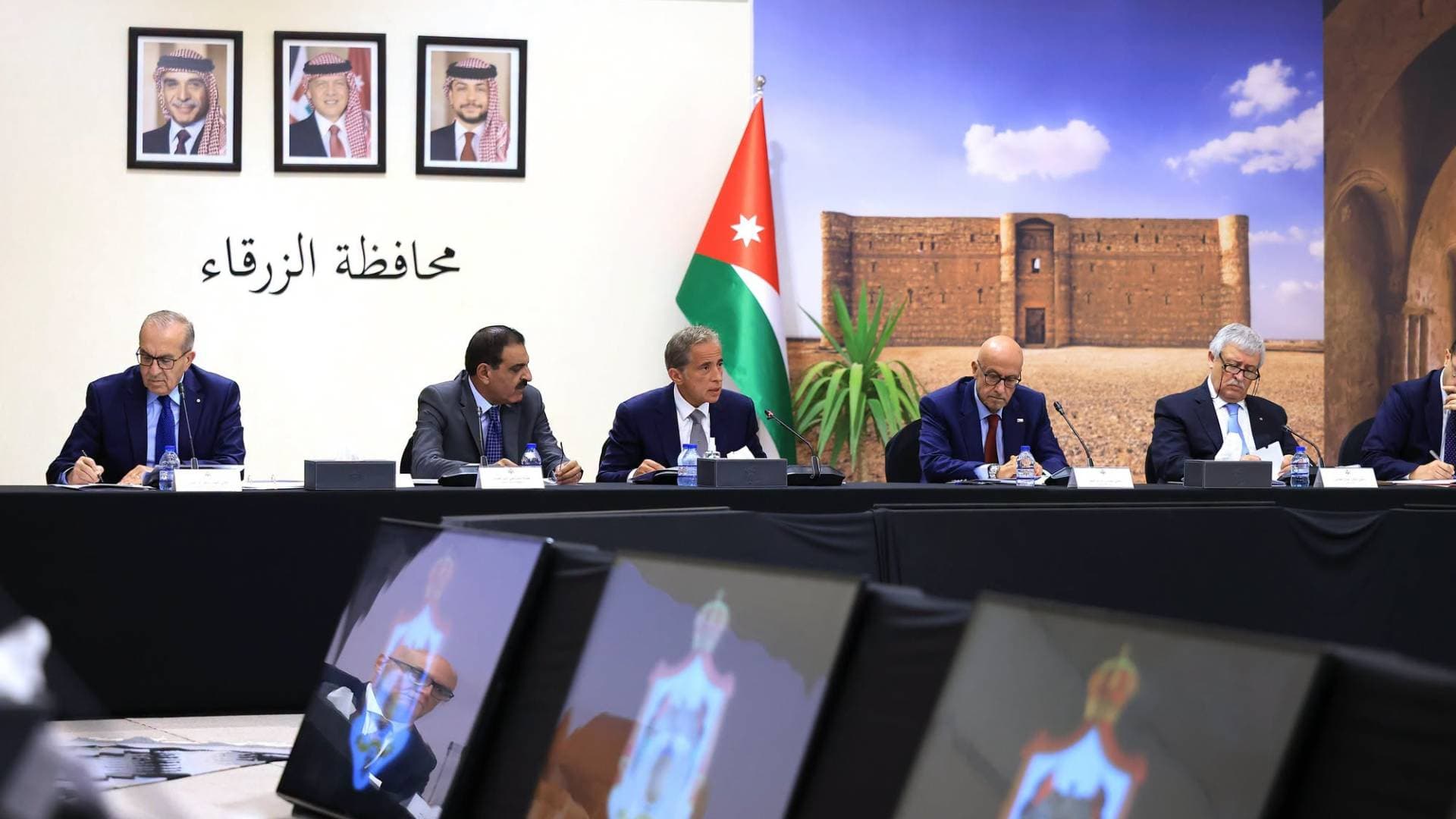 حسان: برنامج تنموي للزرقاء بـ 800 مليون دينار والاعتداء على رجال الأمن خط أحمر