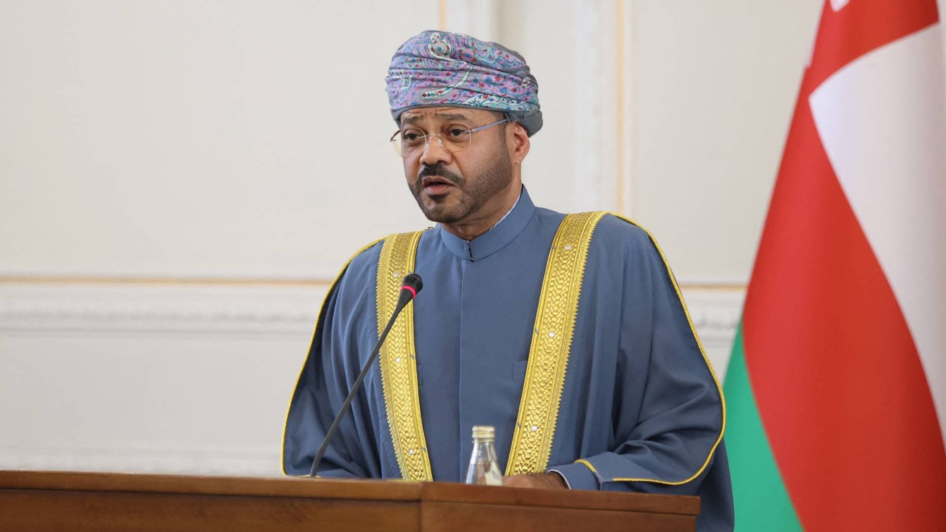 وزير الخارجية العماني: محادثات بناءة مع طهران حول مذكرة التفاهم وتأكيد على حرية الملاحة في هرمز