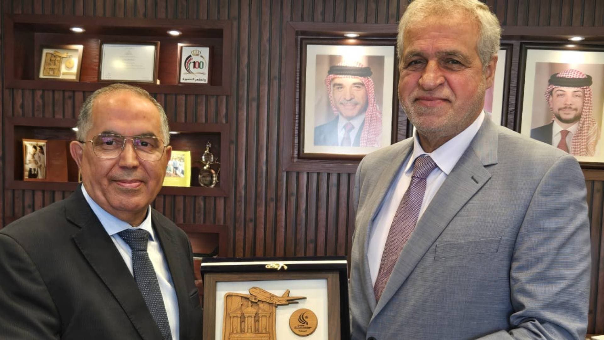 رئيس هيئة تنظيم الطيران المدني يبحث مع المنار آليات العمل العربي المشترك