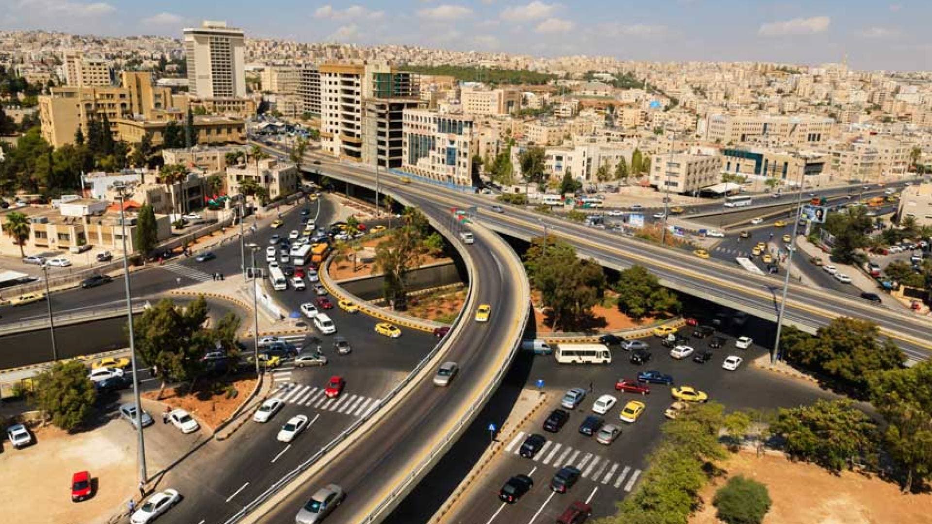 طقس العرب: ارتفاع تدريجي على درجات الحرارة في عمان خلال عطلة نهاية الأسبوع