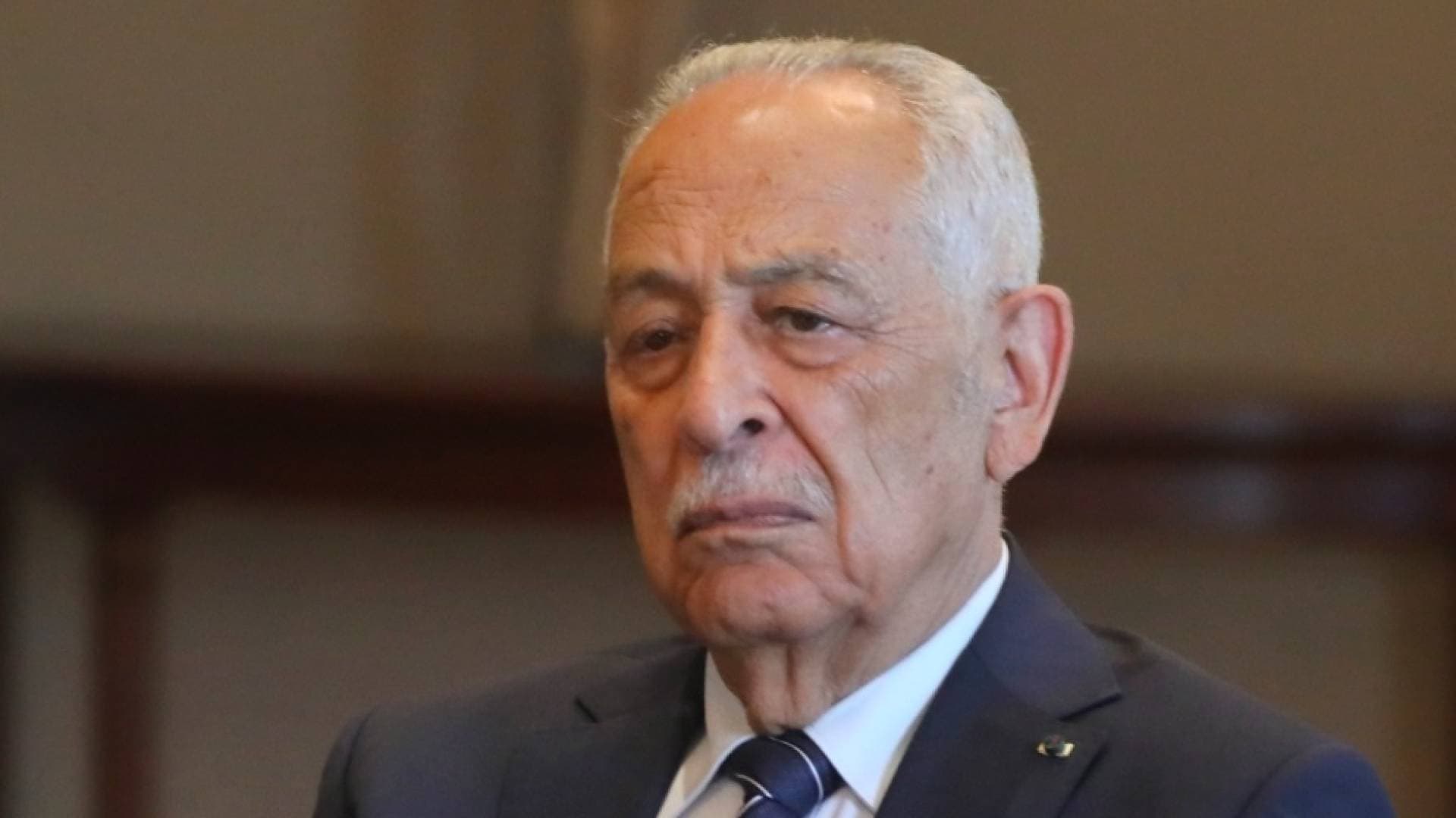 مندوبا عن الملك وولي العهد...العيسوي يعزي عشيرة الزيادات العبادي