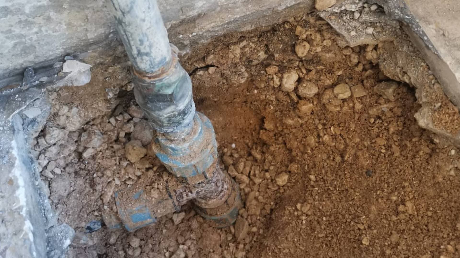 المياه: ضبط اعتداءات على خطوط المياه في مرج الحمام ووادي شعيب
