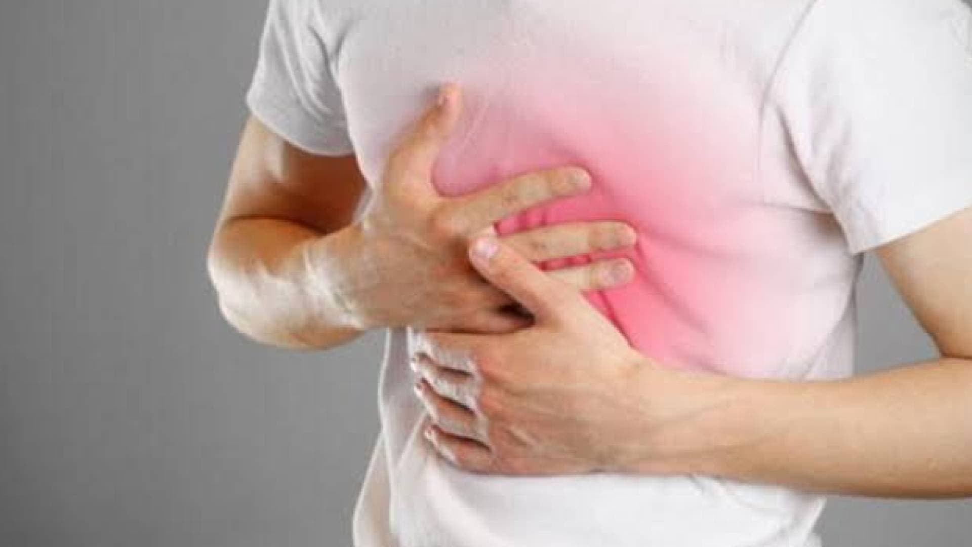 ما هو الفرق بين حموضة المعدة العابرة ومرض الارتجاع المريئي المزمن؟