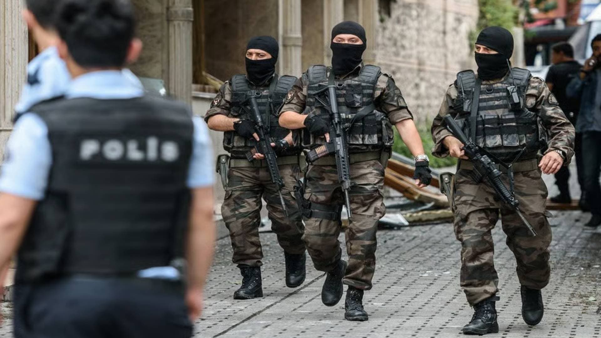 الأمن التركي يفكك خلية لـ "داعش" في إسطنبول ويوقف 39 مشتبها بتمويل التنظيم