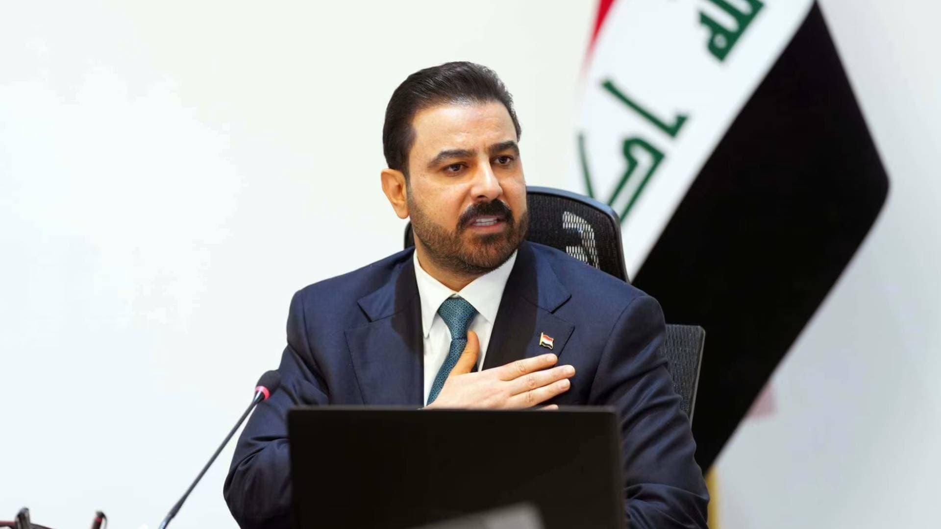 رئيس وزراء العراق يوجه بتكثيف ملاحقة الفاسدين وتسريع تحقيقات التعدي على المال العام