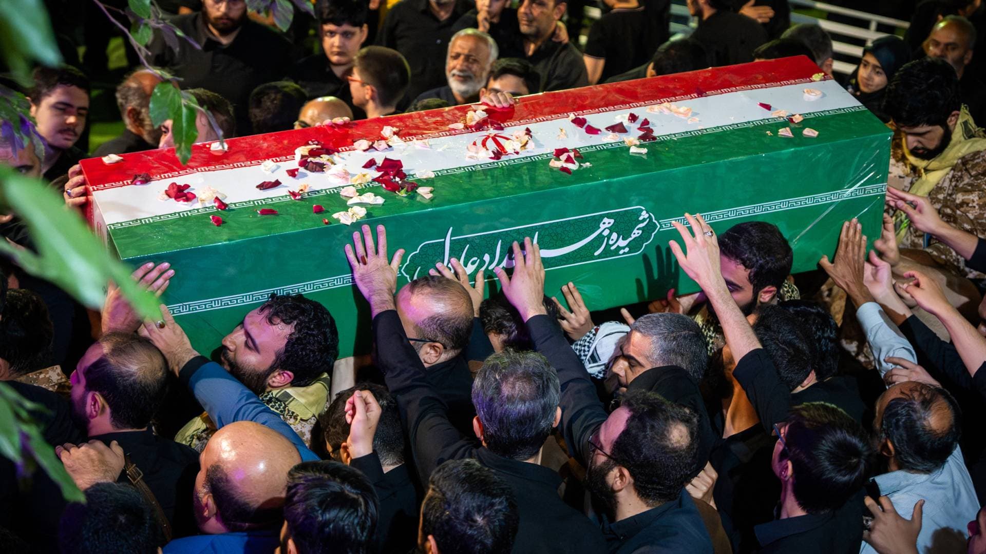 طهران تشيع زهراء حداد عادل زوجة المرشد الأعلى مجتبى خامنئي