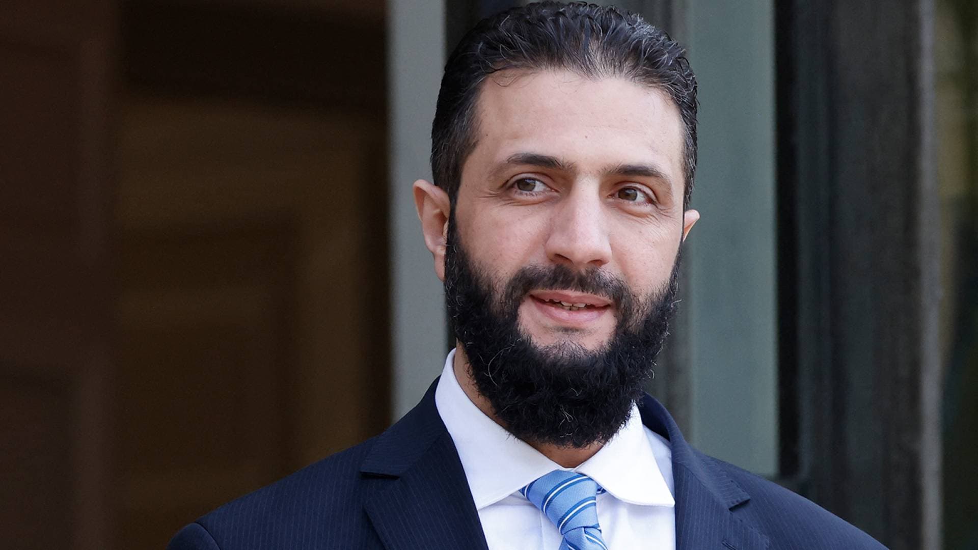 الرئيس السوري يهنئ ترمب ويتطلع لعلاقات قائمة على الاحترام والتعاون