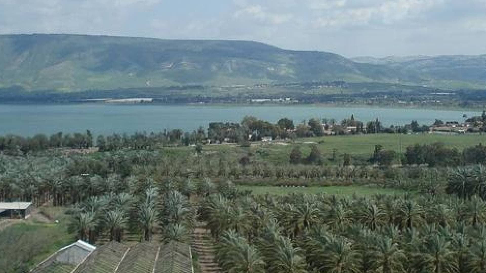وزارة المياه تحدد شروط منح رخص حفر الآبار الجوفية في وادي الأردن