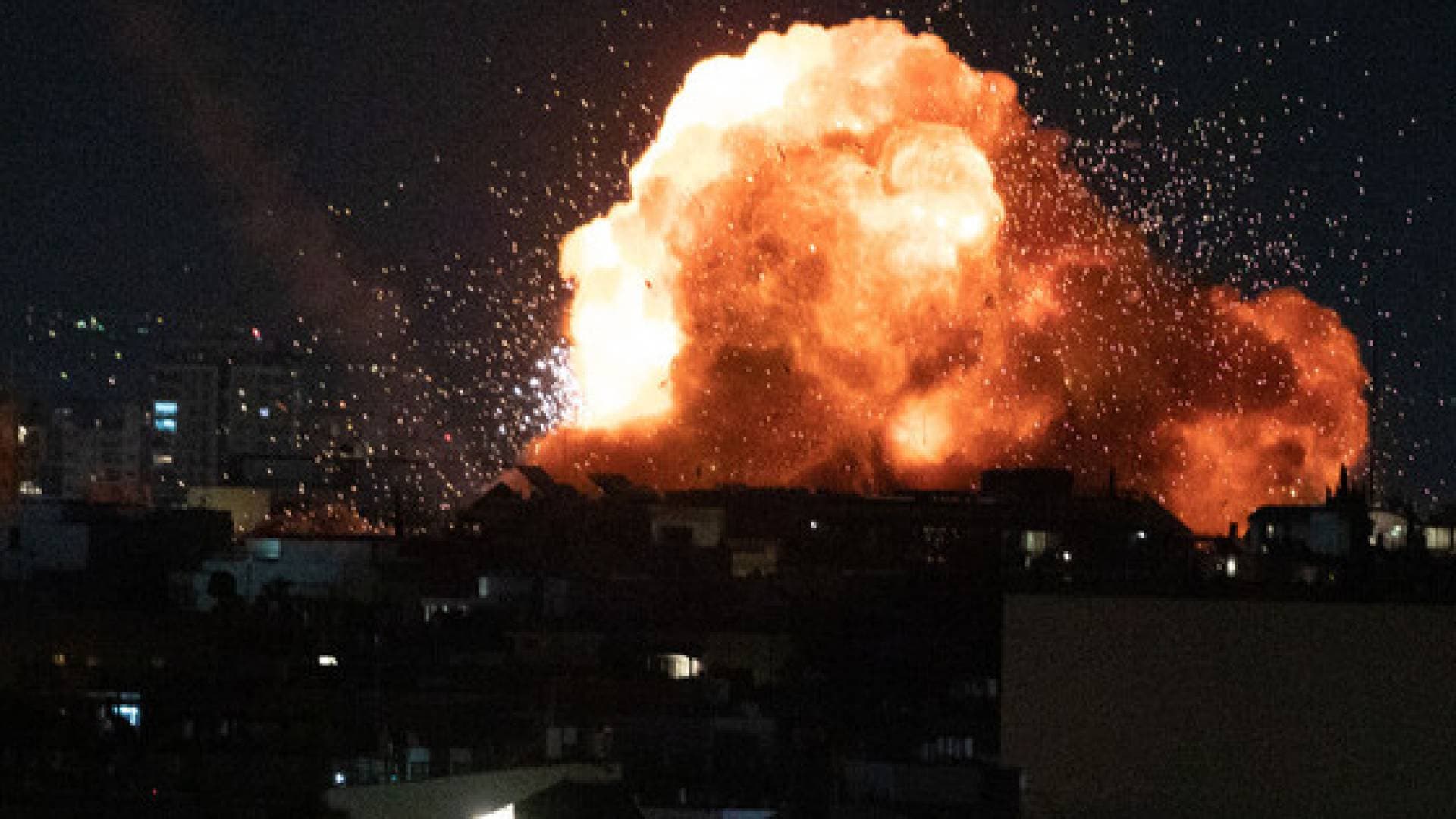 شهيدان في غارة للاحتلال استهدفت شقة بمدينة غزة