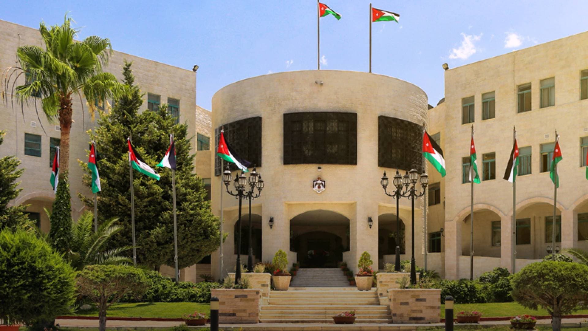 الأردن يدين الاعتداء الإيراني على ناقلة النفط السعودية في مضيق هرمز