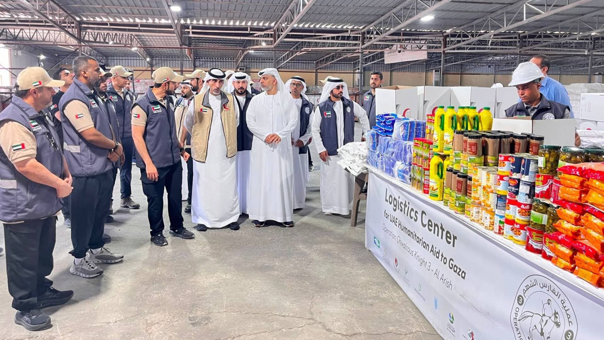 بدعم من وكالة الإمارات للمساعدات الدولية .. دعم إماراتي بـ36.7 مليون درهم لغزة والمزروعي يطلع على جاهزية مركز العريش