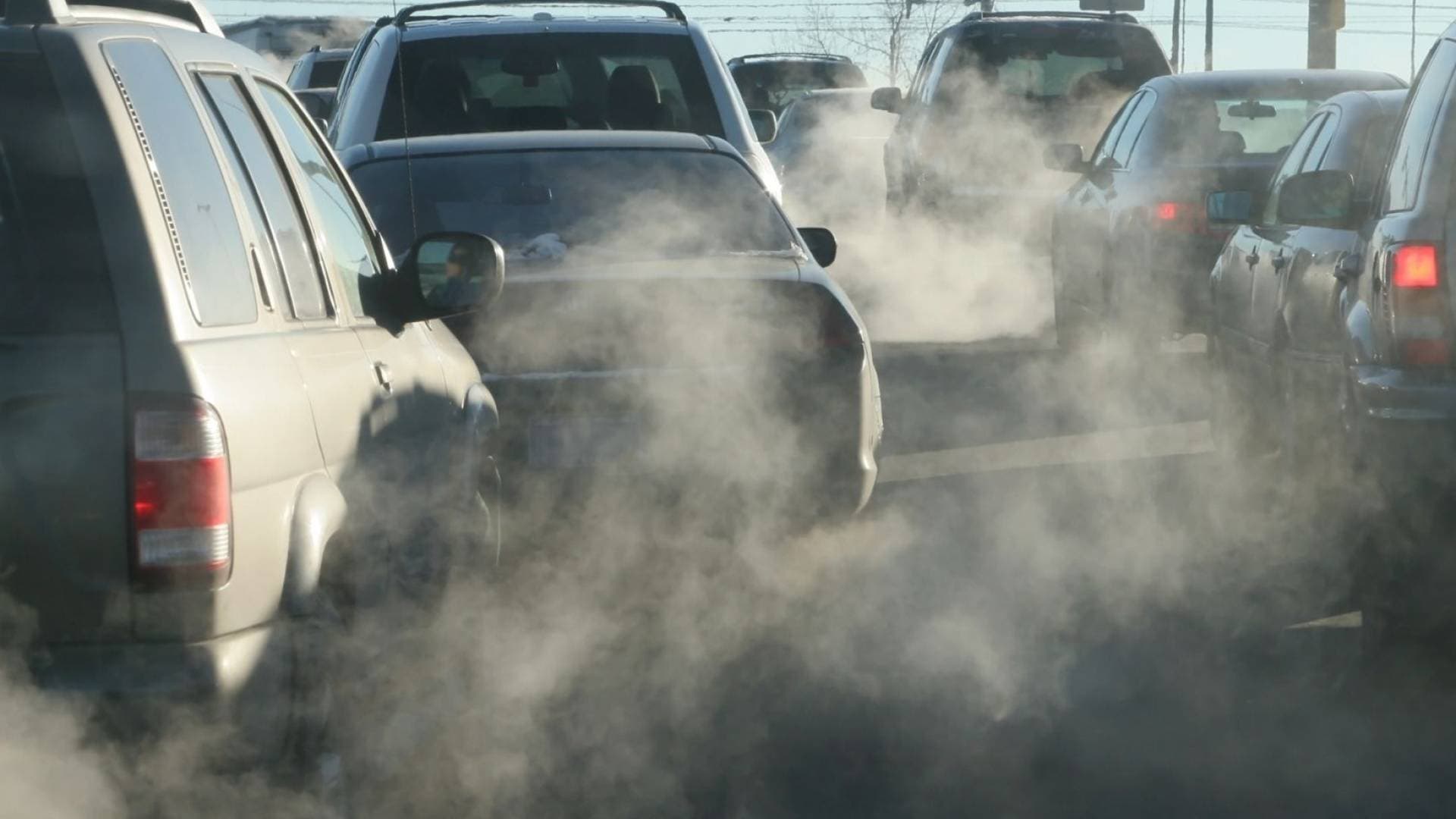 "من هنا نبدأ" يسلط الضوء على عوادم المركبات وأثرها البيئي في الأردن