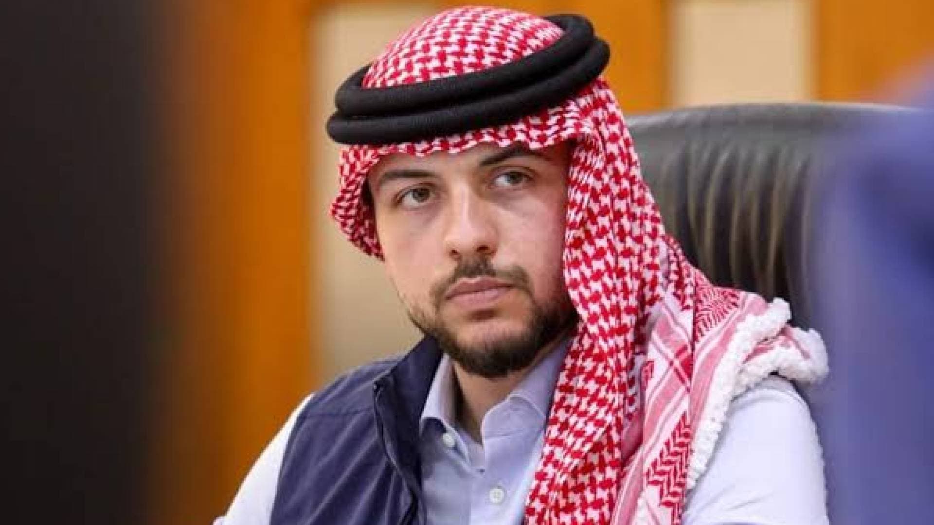 ولي العهد يعزي بوفاة الشيخ حمد بن خليفة آل ثاني