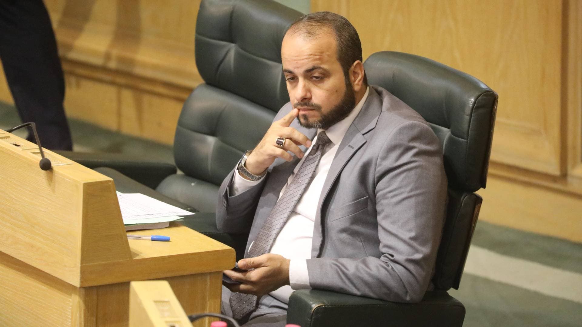 قطعيا.. القضاء الأردني يصدق حكم حبس النائب حسن الرياطي لمدة عامين وسقوط عضويته