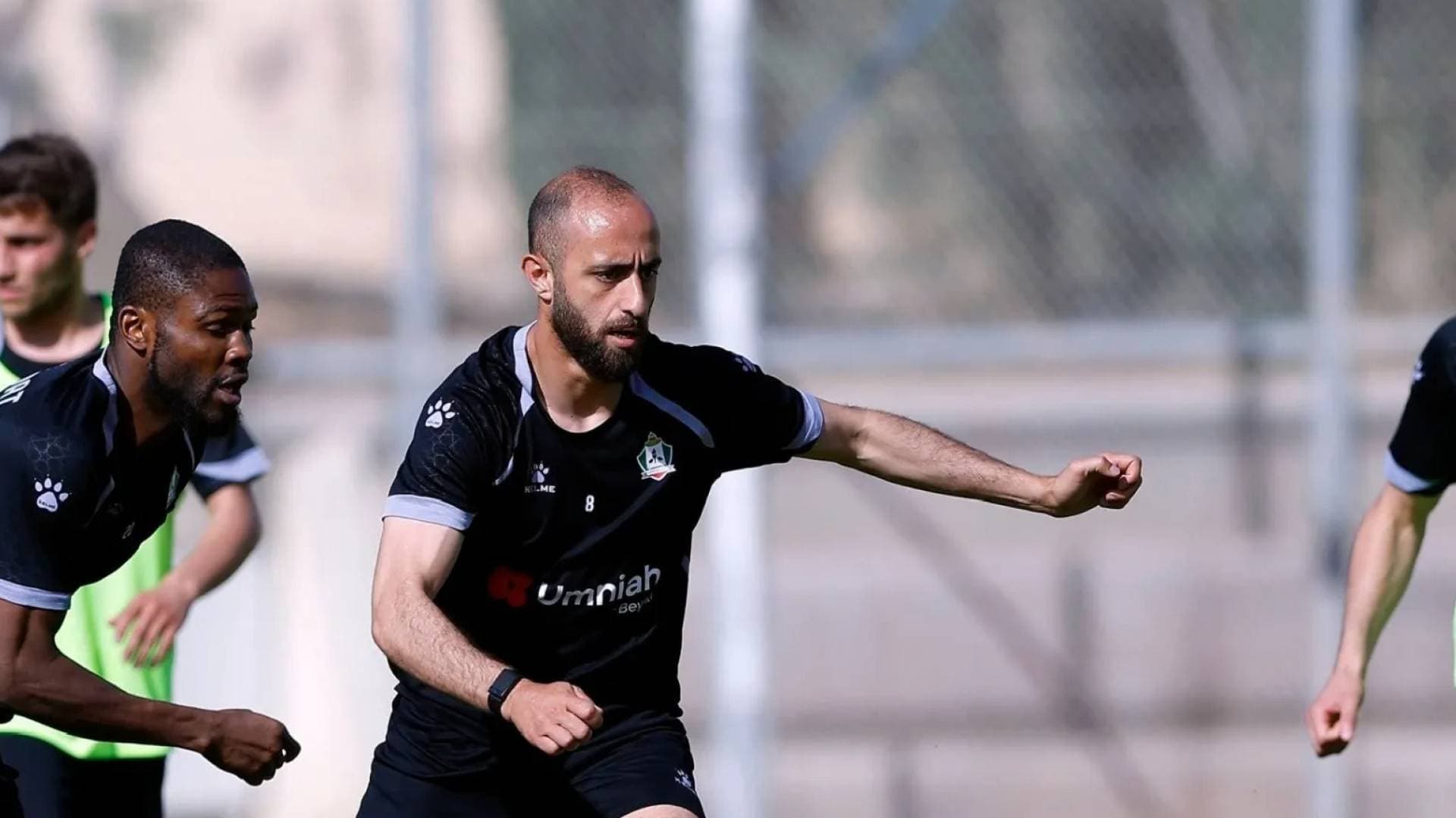نادي الحسين الرياضي يضم اللاعب محمود شوكت من الوحدات