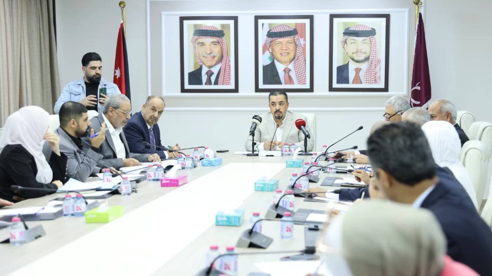 "العمل النيابية" تقر مشروع قانون تنظيم العمل المهني
