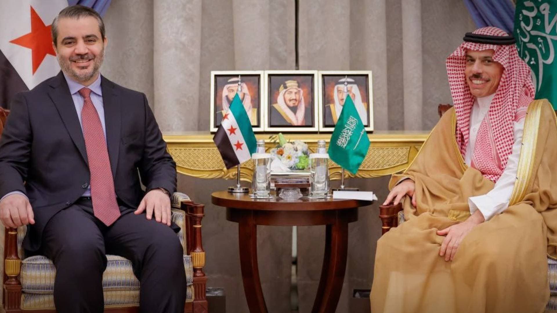وزير الخارجية السعودي يلتقي نظيره السوري في العاصمة الرياض