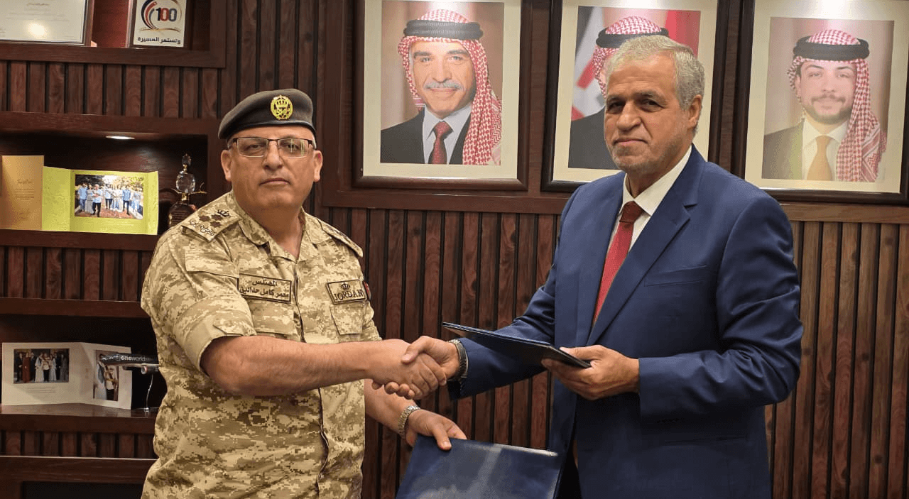 لتعزيز خدماتها الفنية والمكانية: "هيئة الطيران المدني" تعقد شراكة استراتيجية مع المركز الجغرافي الملكي
