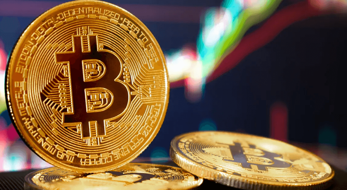 البتكوين يتماسك فوق 63 ألف دولار ويتجه نحو تسجيل مكاسب جديدة