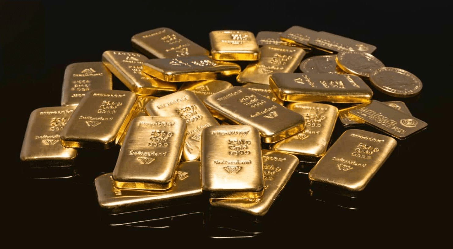 عقود الذهب الآجلة تقفز متجاوزة 4,040 دولارات بدعم من الزخم الشرائي