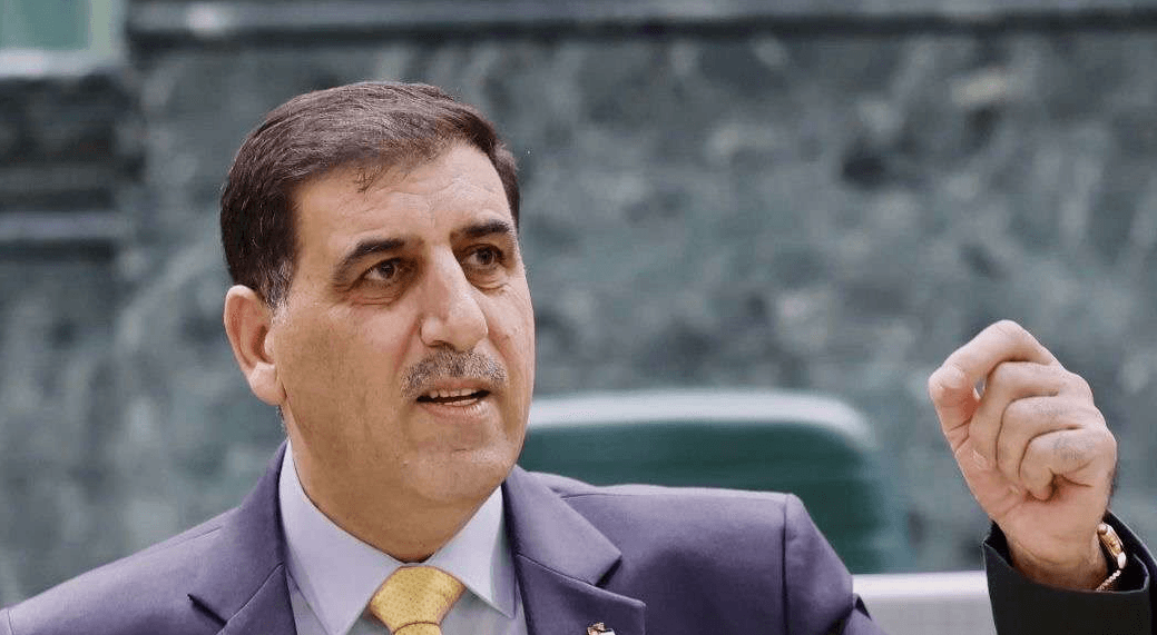 "معقول الشورت؟" تساؤل يرافق جدلا واسعا إثر مذكرة نيابية للذوق العام واللباس في الأردن