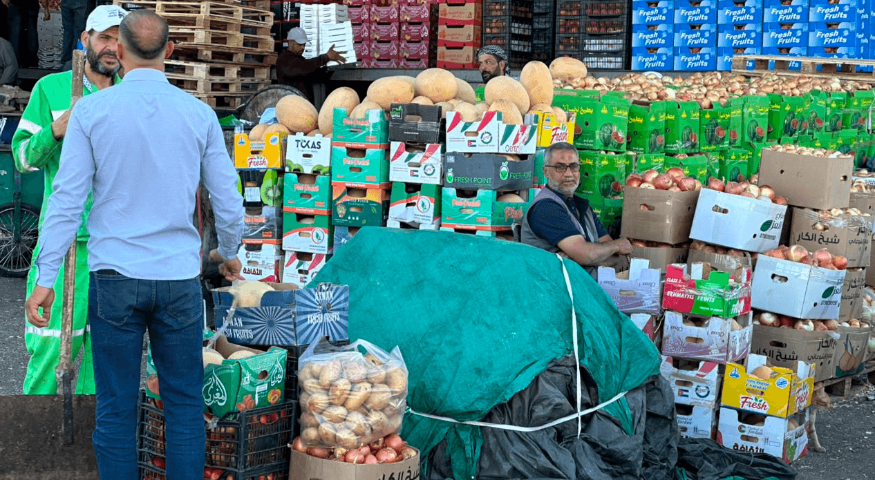 انخفاض أسعار البندورة والخيار في سوق عمان المركزي