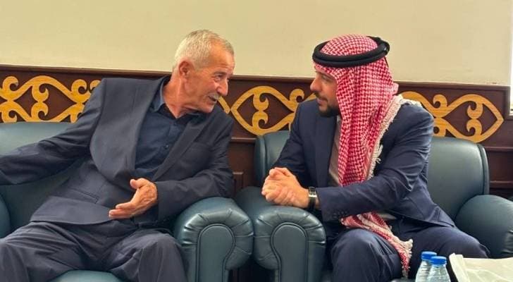نائب الملك الأمير الحسين بن عبدالله الثاني يعزي بوفاة الرائد المظلي المتقاعد سميح جنكات