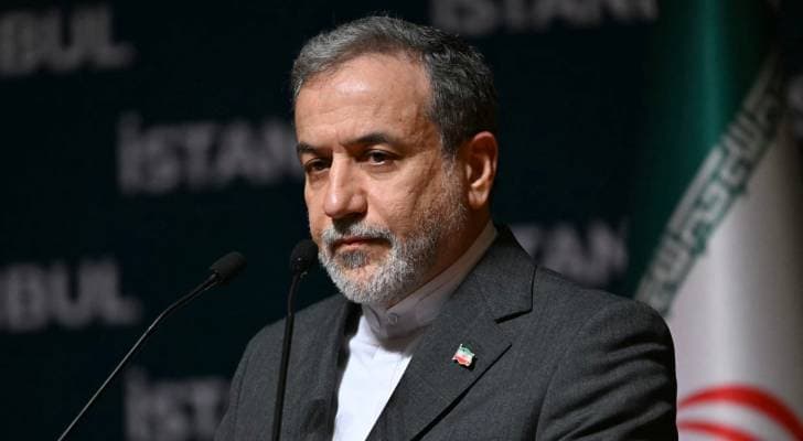 عرقجي يتهم زيلينسكي باستهداف سفينة إيرانية ويؤكد: الرد قادم