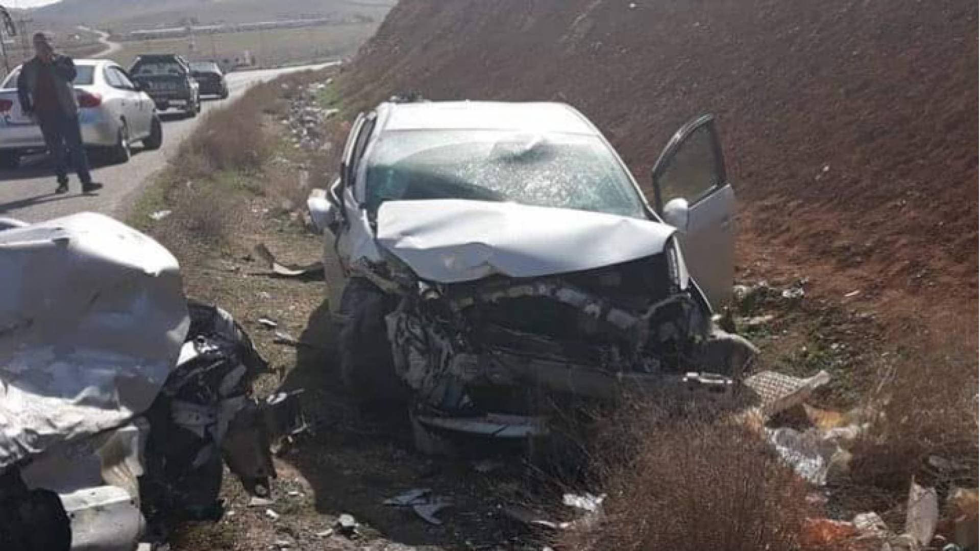 وفاه و3 اصابات بحادث على طريق اربد الزرقاء - صور
