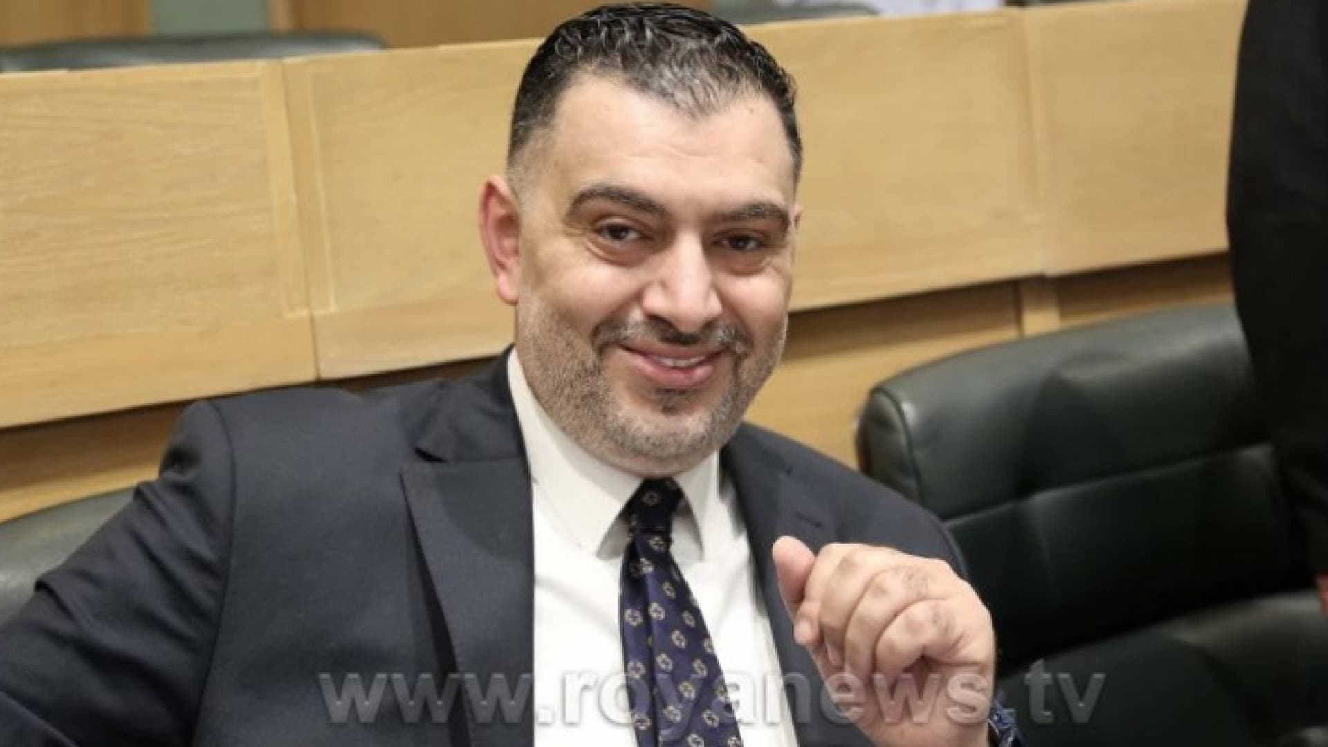 نائب يتهم وزير العمل بتضييع 750 فرصة عمل على سيدات عجلون