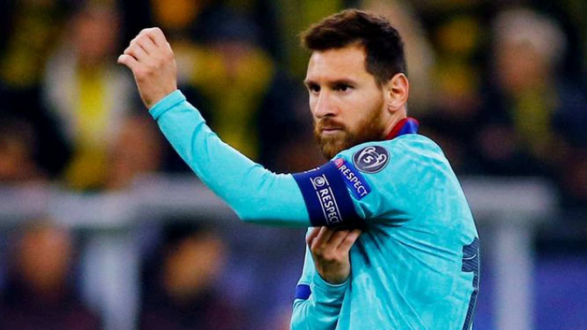 ميسي ينهي الجدل حول رحيله عن برشلونة