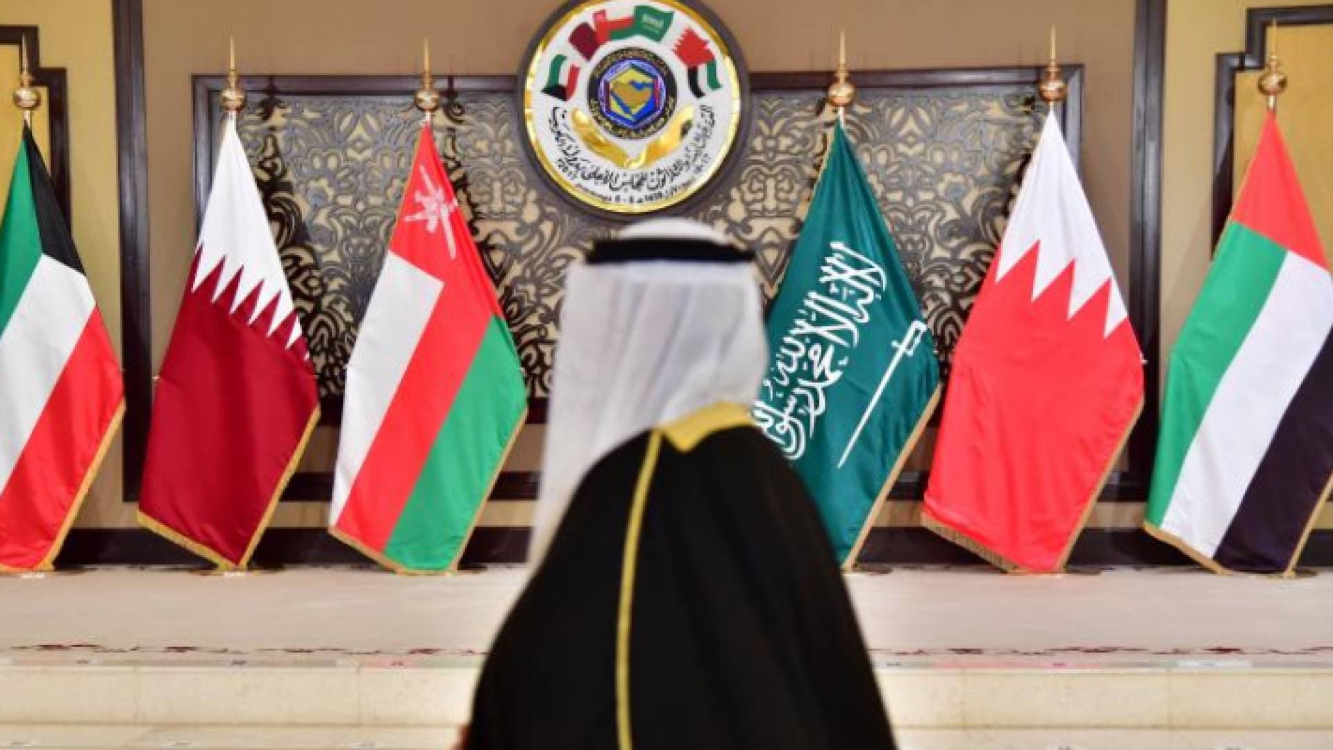 فيروس كورونا ينذر اقتصاد دول الخليج بـ"كارثة"