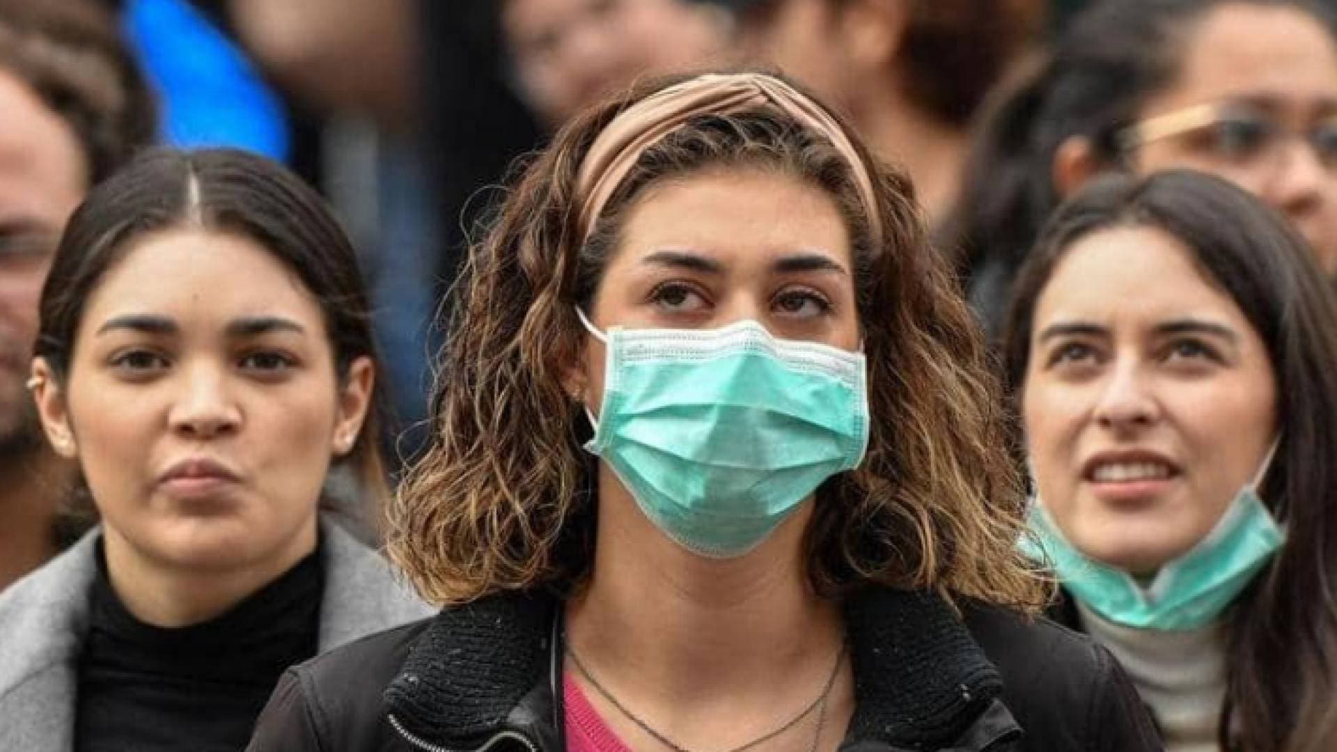 كورونا يرعب إيطاليا .. تعطيل المدارس وإغلاق ساحات عامة