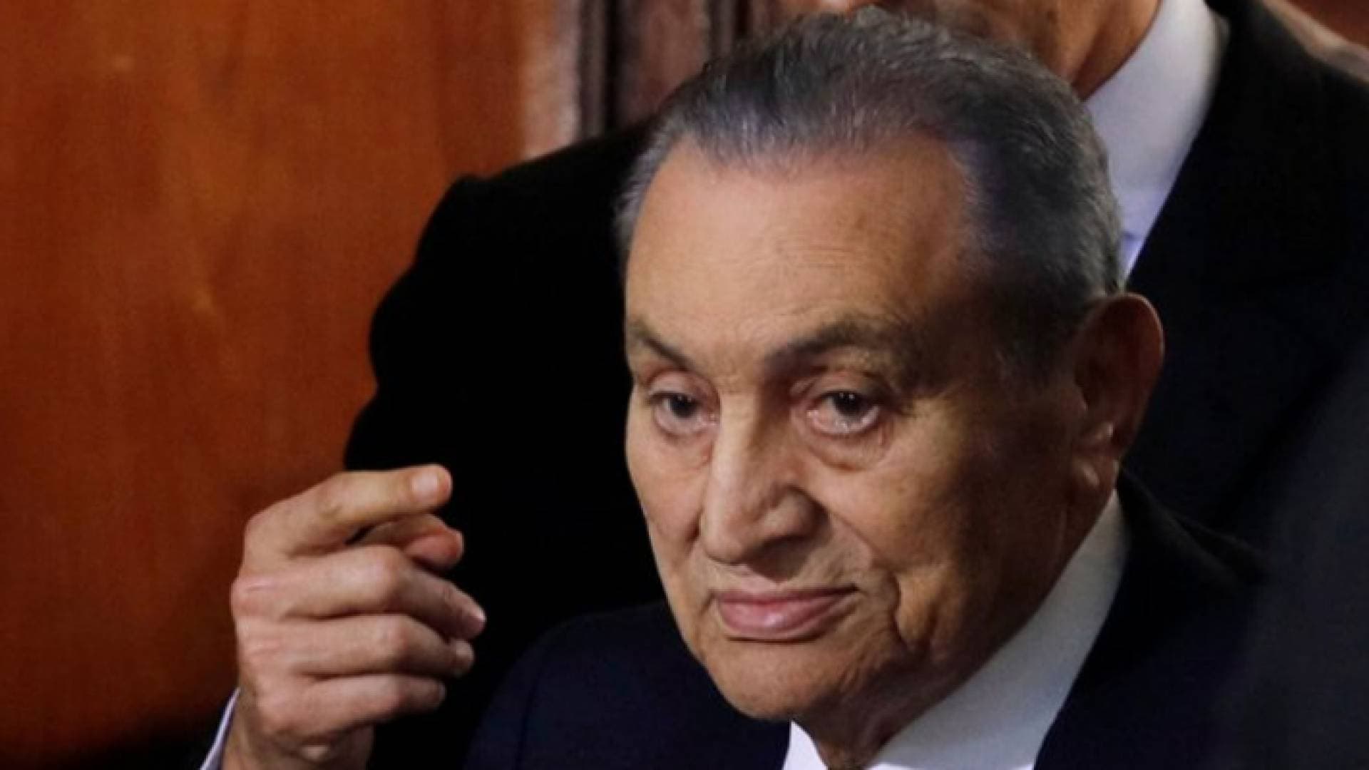 طبيب مبارك يكشف عن إصابته بمرض نادر
