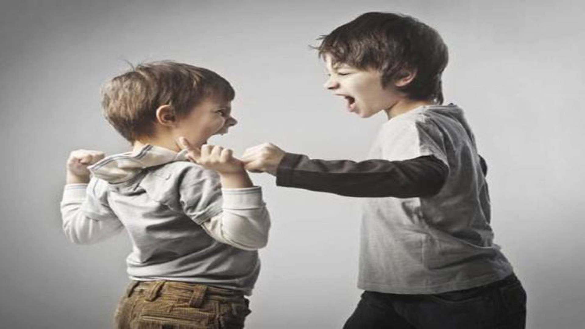 مشاجرة بين أطفال تتسبب بسجن ثلاثيني 20 عاما