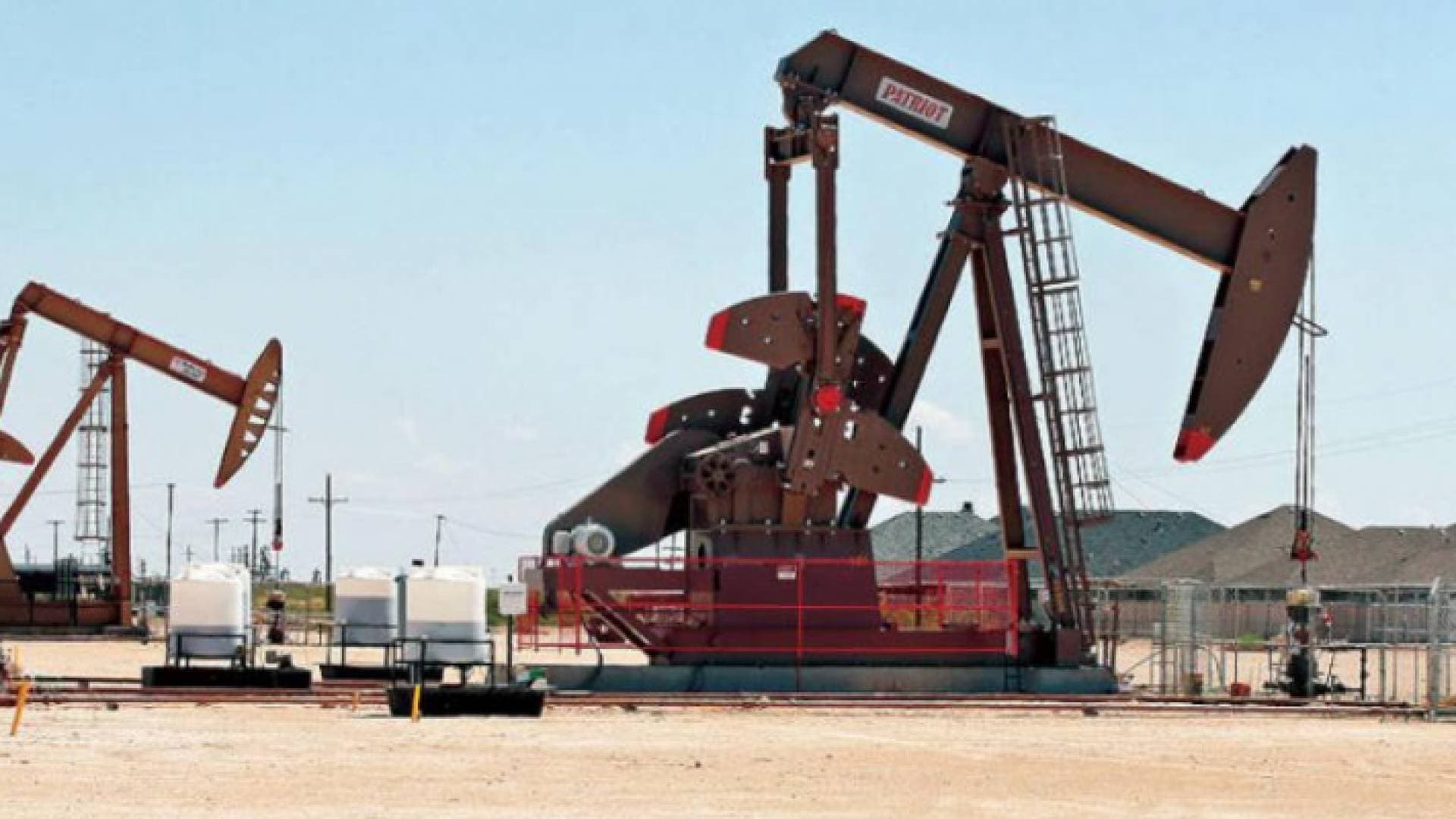 النفط يهبط 3%