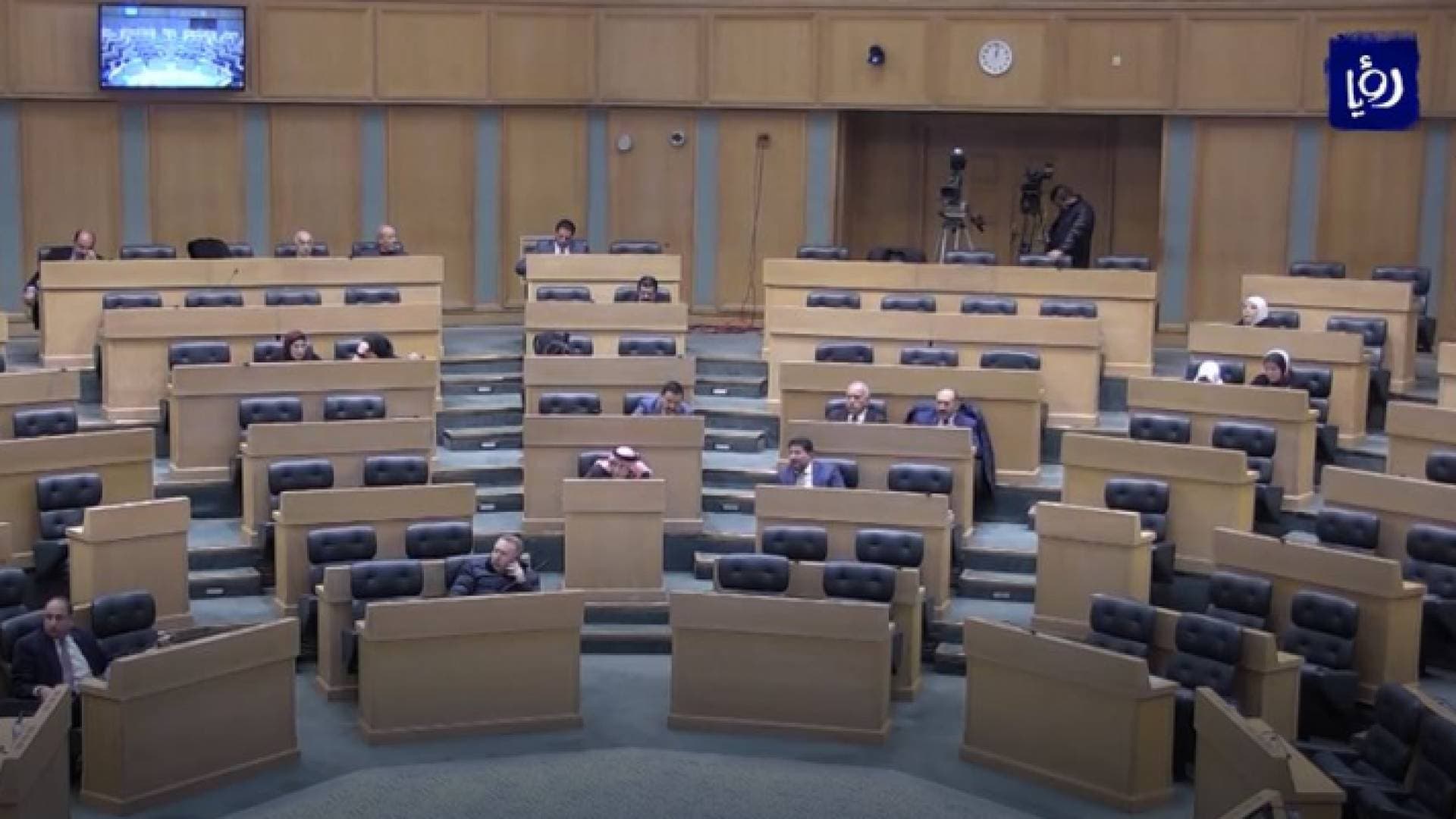 نواب يطالبون بكشف نتائج التحقيق في فواتير الكهرباء.. فيديو